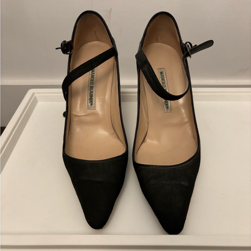 Manolo Blahnik heels, size 38.5/8.5 US size